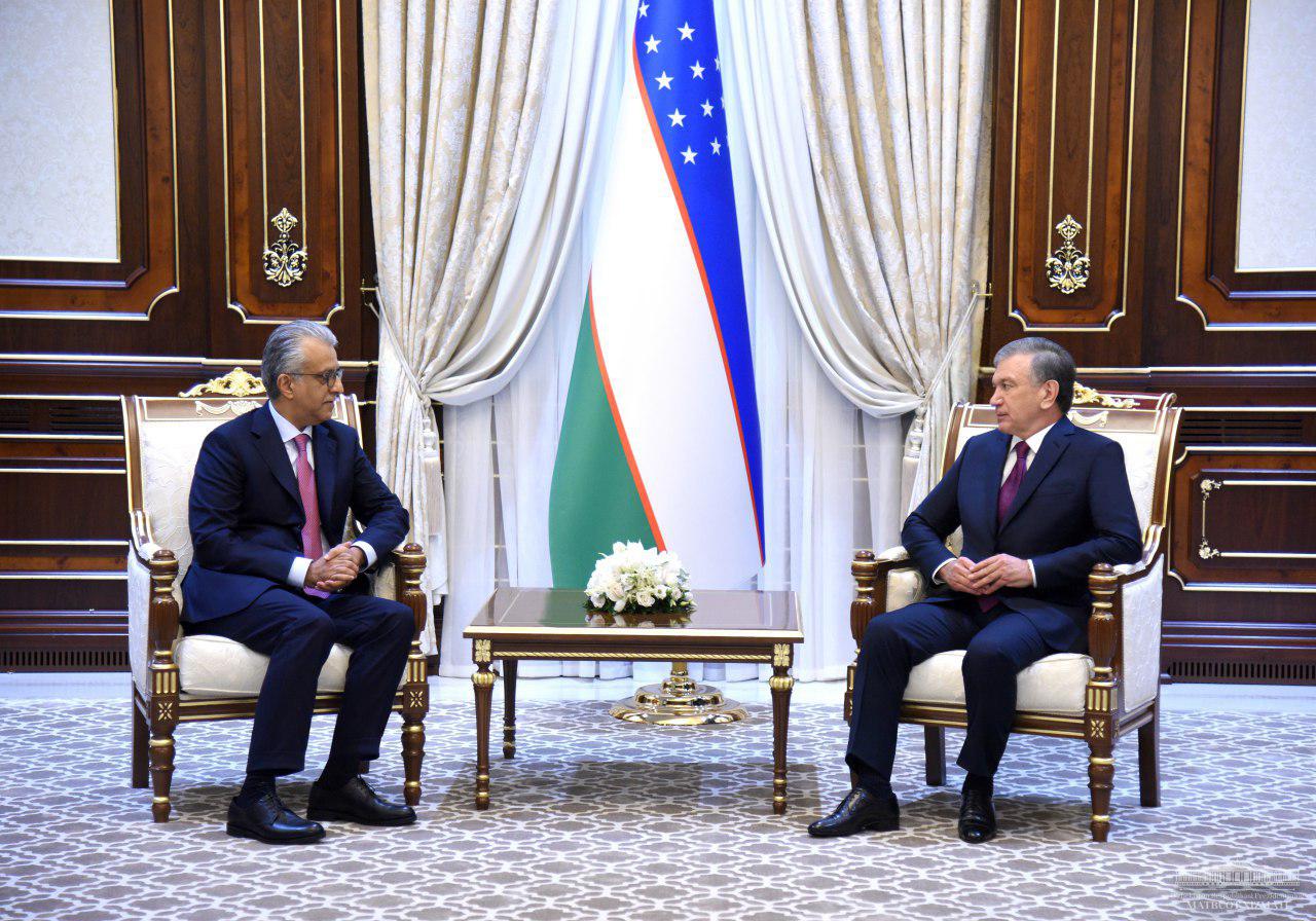 Shavkat Mirziyoyev receives the President of the Asian Football Confederation