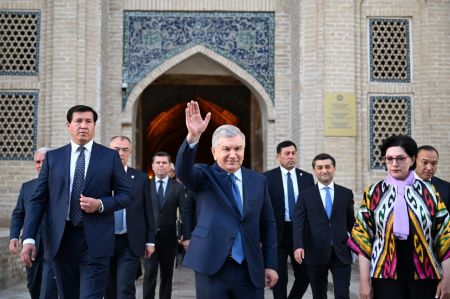 Prezident Shavkat Mirziyoyev eski Buxoroda bo‘ldi
