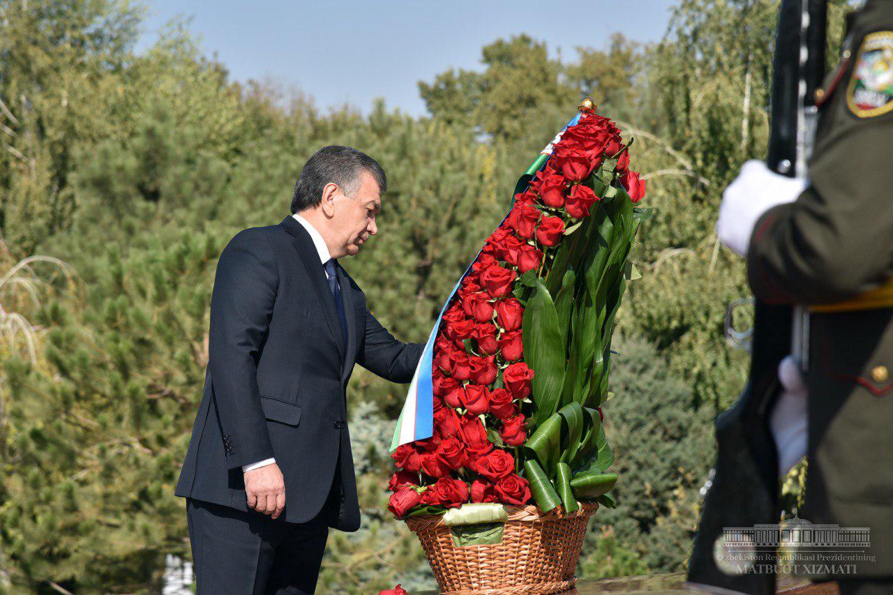 Shavkat Mirziyoyev honored the memory of Islam Karimov