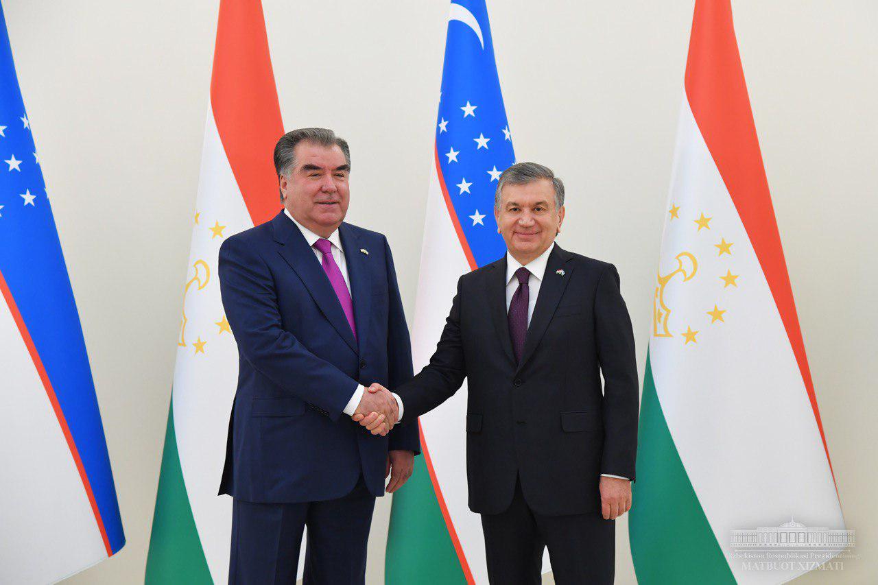 Presidents of Uzbekistan and Tajikistan held negotiations in a narrow format