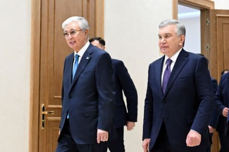 Oliy martabali mehmonga hududlarni rivojlantirish va boshqarishning zamonaviy yondashuvlari taqdimot qilindi