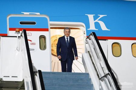 Президент Узбекистана прибыл в Дубай
