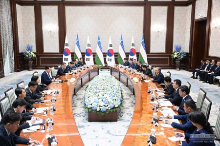 Президенты отметили важность формирования новой высокотехнологичной повестки узбекско-корейского особого стратегического партнерства на предстоящие три года