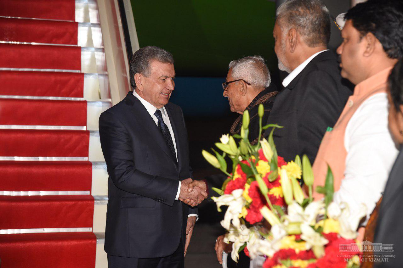 Президент Узбекистана прибыл в Гуджарат