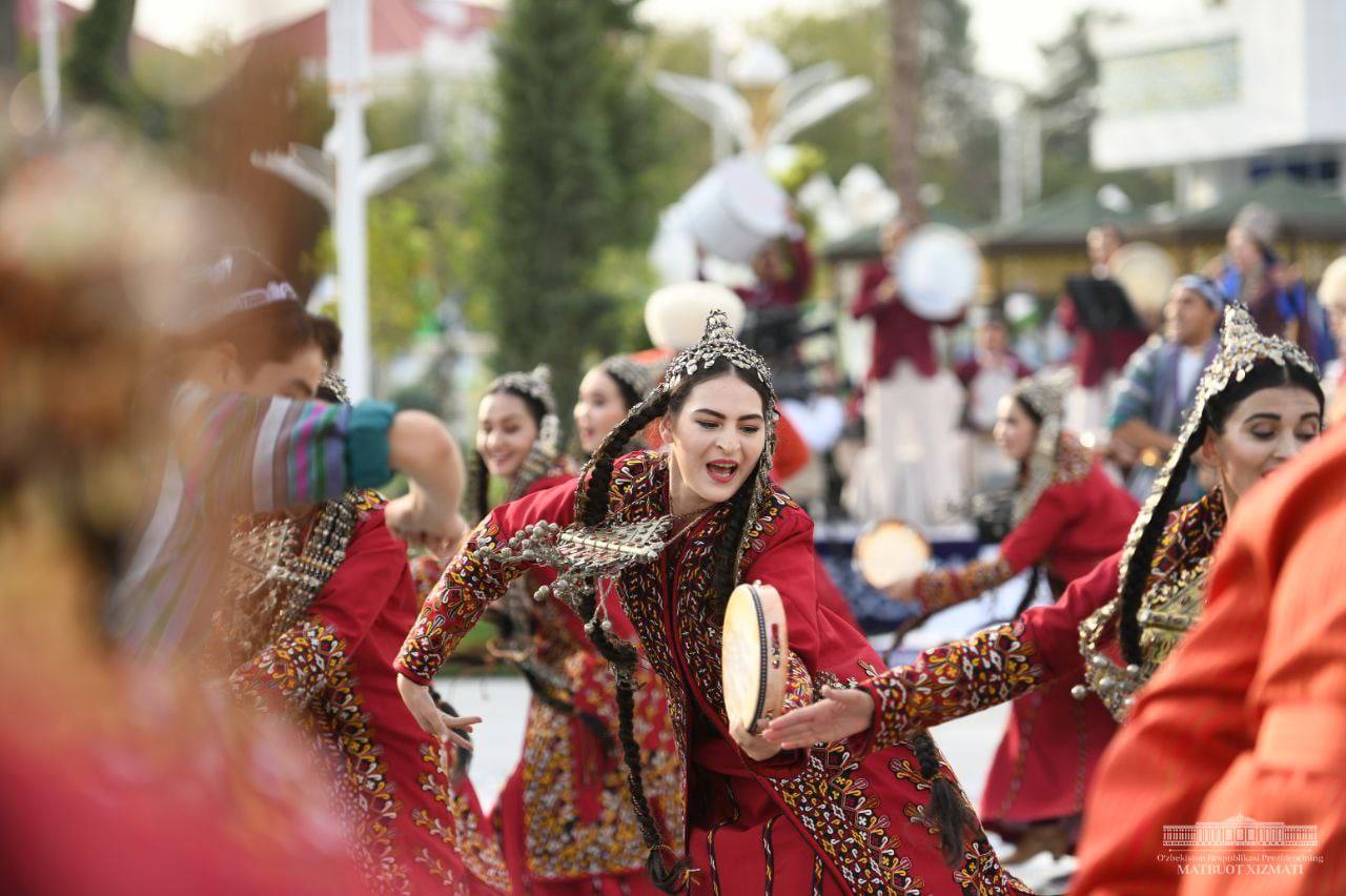 Узбекская туркменская. Туркменские танцы. Turmenistan language.