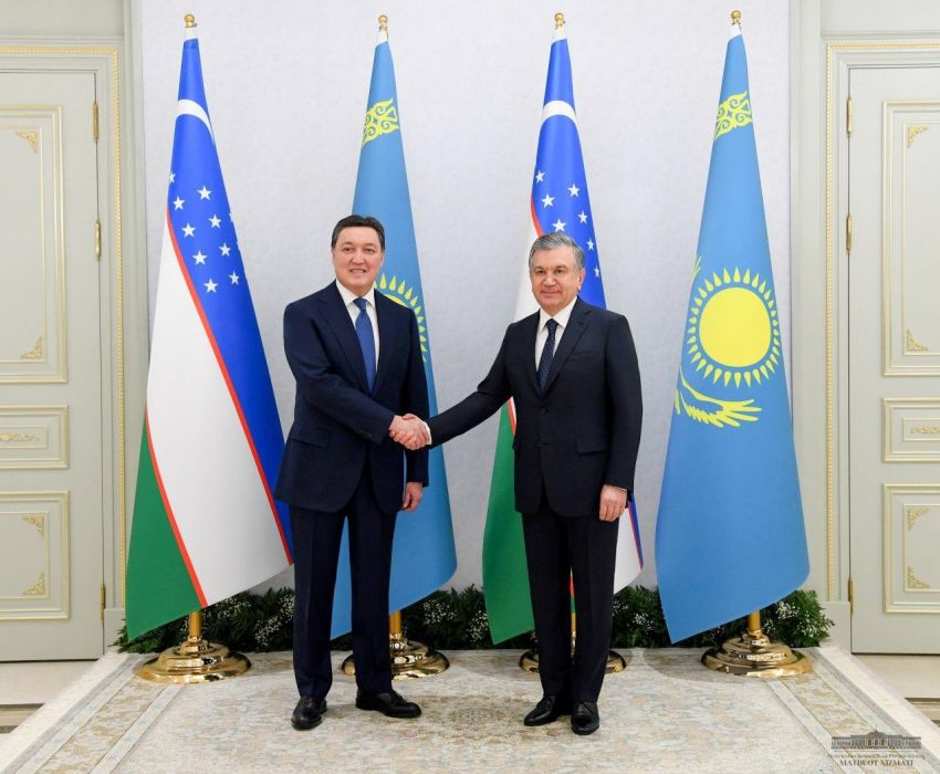 Президент Узбекистана принял Премьер-министра Казахстана