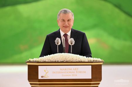 Выступление Президента Республики Узбекистан Шавката Мирзиёева на церемонии открытия второго Международного форума искусства макома