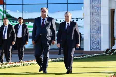 Узбекско-таджикский саммит прошел плодотворно