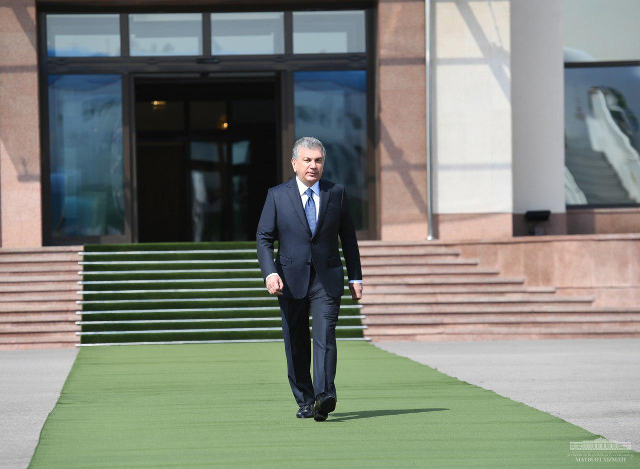 The President leaves for Ferghana