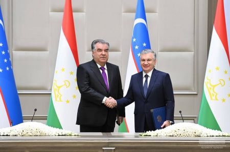 Подписаны документы, направленные на укрепление узбеко-таджикского многопланового партнерства