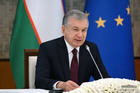 Президент Шавкат Мирзиёев провел встречу с представителями деловых кругов Италии