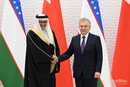 Президент Узбекистана отметил приоритетные направления сотрудничества с Бахрейном