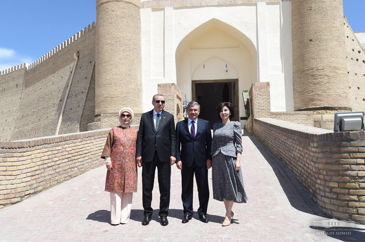 Presidents of Uzbekistan and Turkey pay visit to Ark fortress