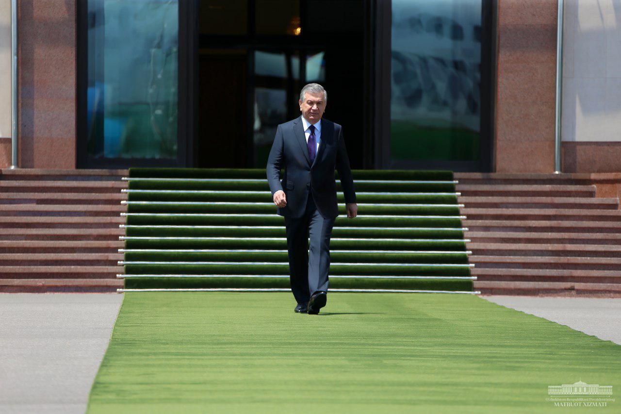 Shavkat Mirziyoyev leaves for Kyrgyzstan