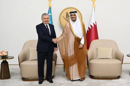 O‘zbekiston Prezidenti Dohaga keldi